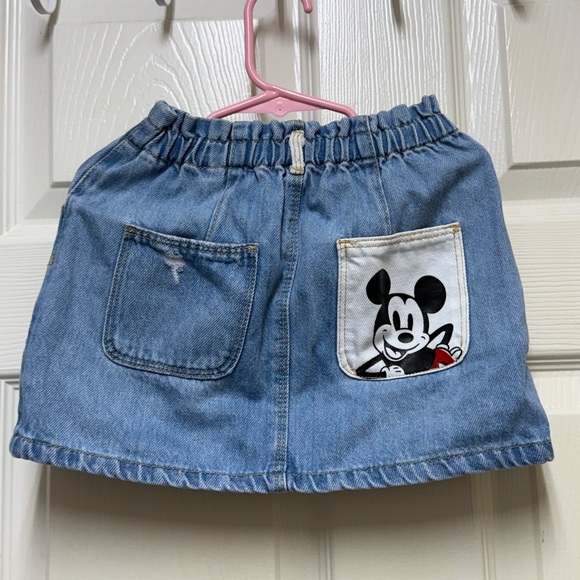 Zara Mickey Mouse Jean skirt in great condition - Picture 2 of 4